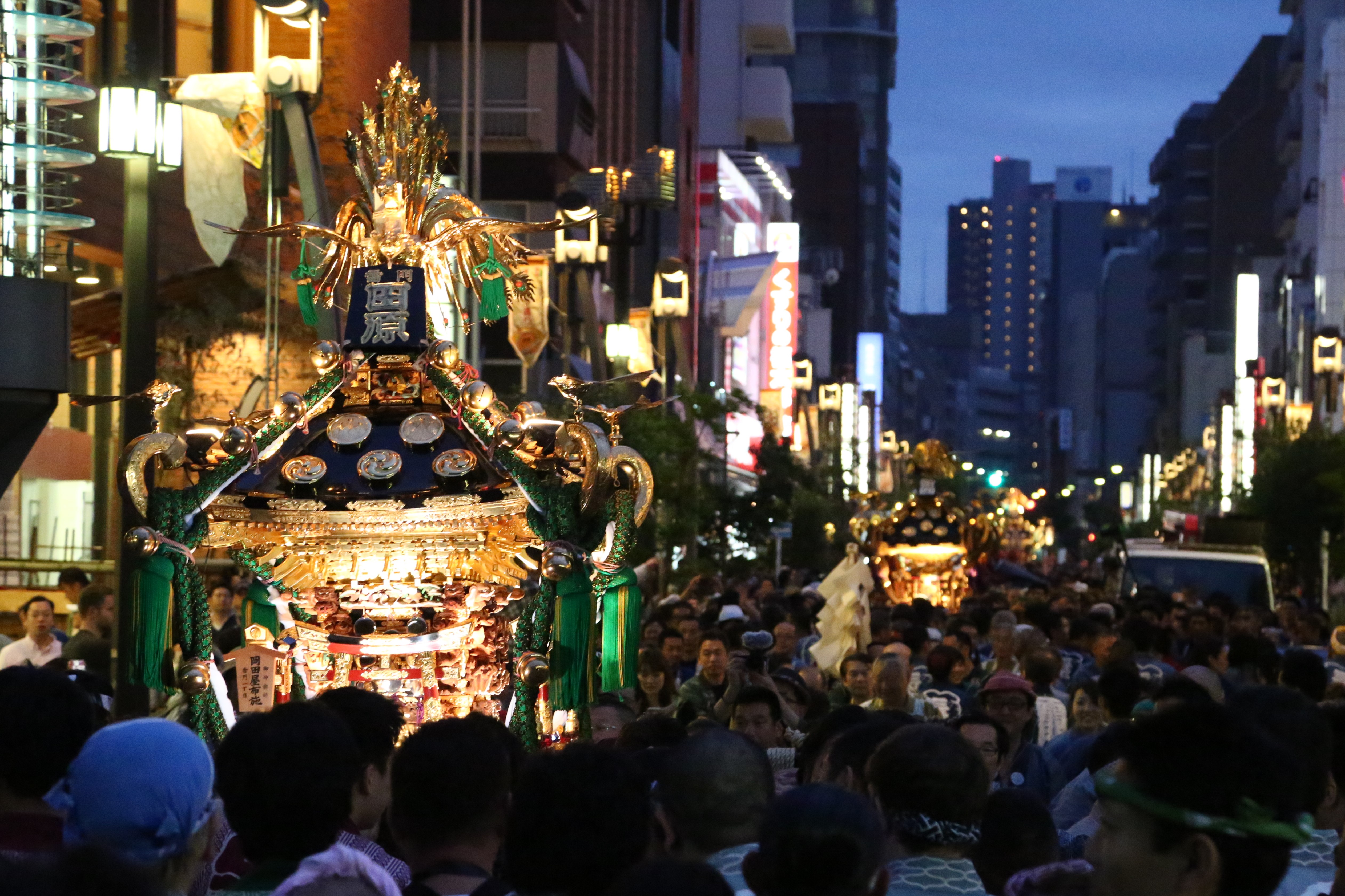 （株）岡田屋布施